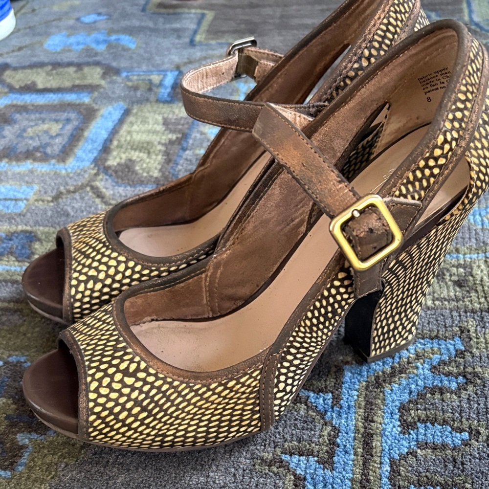 Seychelles Brown and Yellow Women's Heels size 8